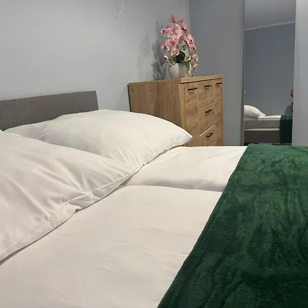 Szafranowe Wzgorze Iii - Oficyna, Zew Jacuzzi, Parking Апартаменты
